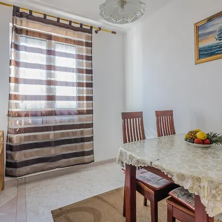 Apartment Kantun 1 *