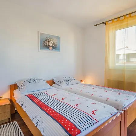 Kantun 1 Apartment Njivice